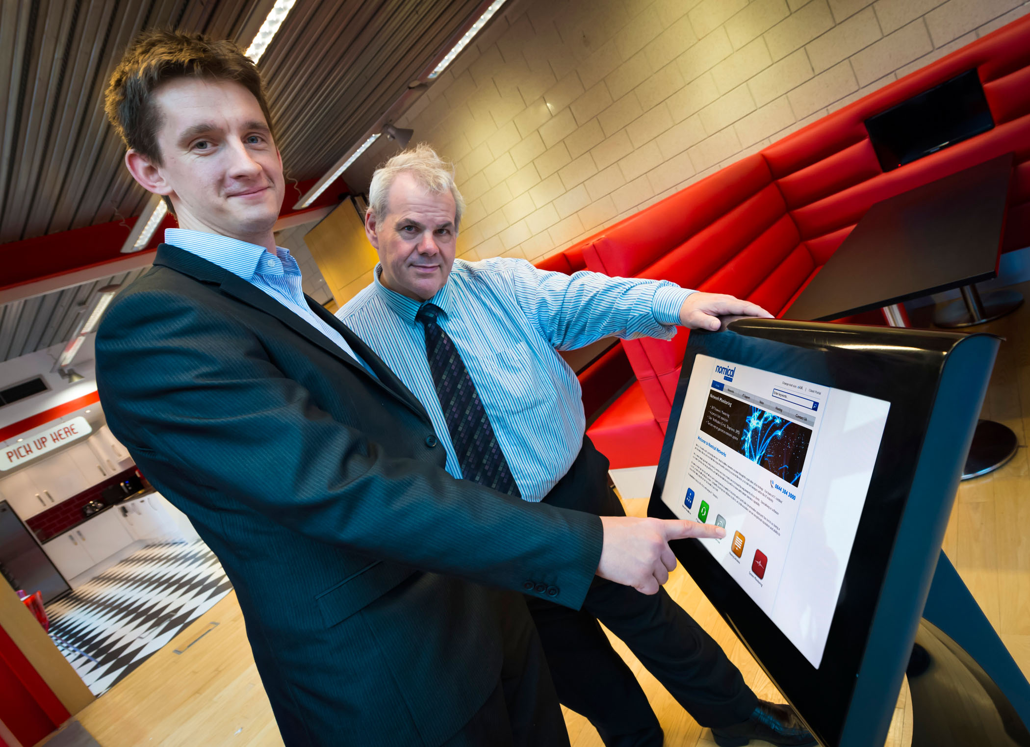 Image: COUNCIL LEADER VISITS NOMICAL NETWORKS’ NEW ROCHDALE PREMISES